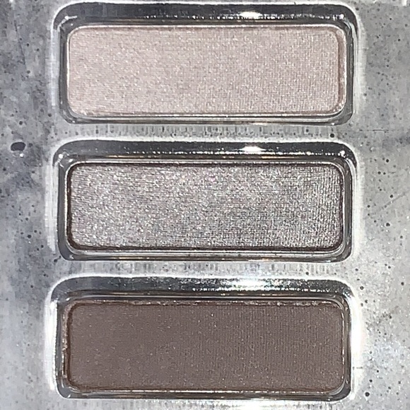 NEW MAC Enchanted Eve Eyeshadow Singles MAC Holiday - Picture 2 of 13